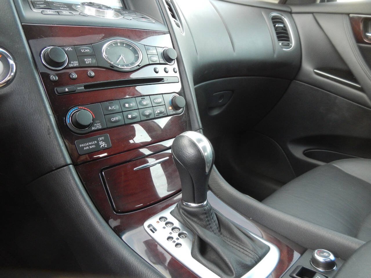 Used 2010 INFINITI EX35 Journey AWD/4WD image 40