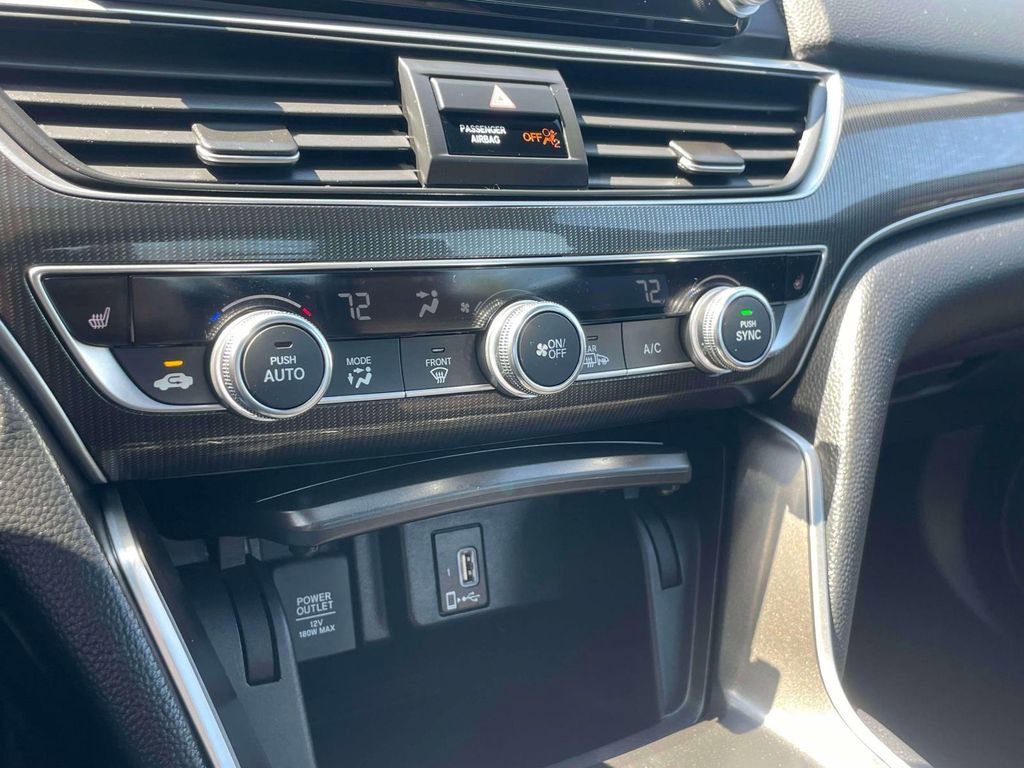 Certified 2018 Honda Accord Sport image 30