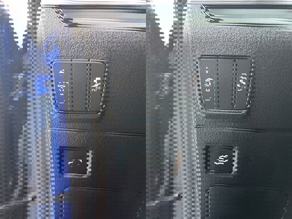 Used 2025 Kia K5 GT-Line w/ GT-Line Premium Package image 23