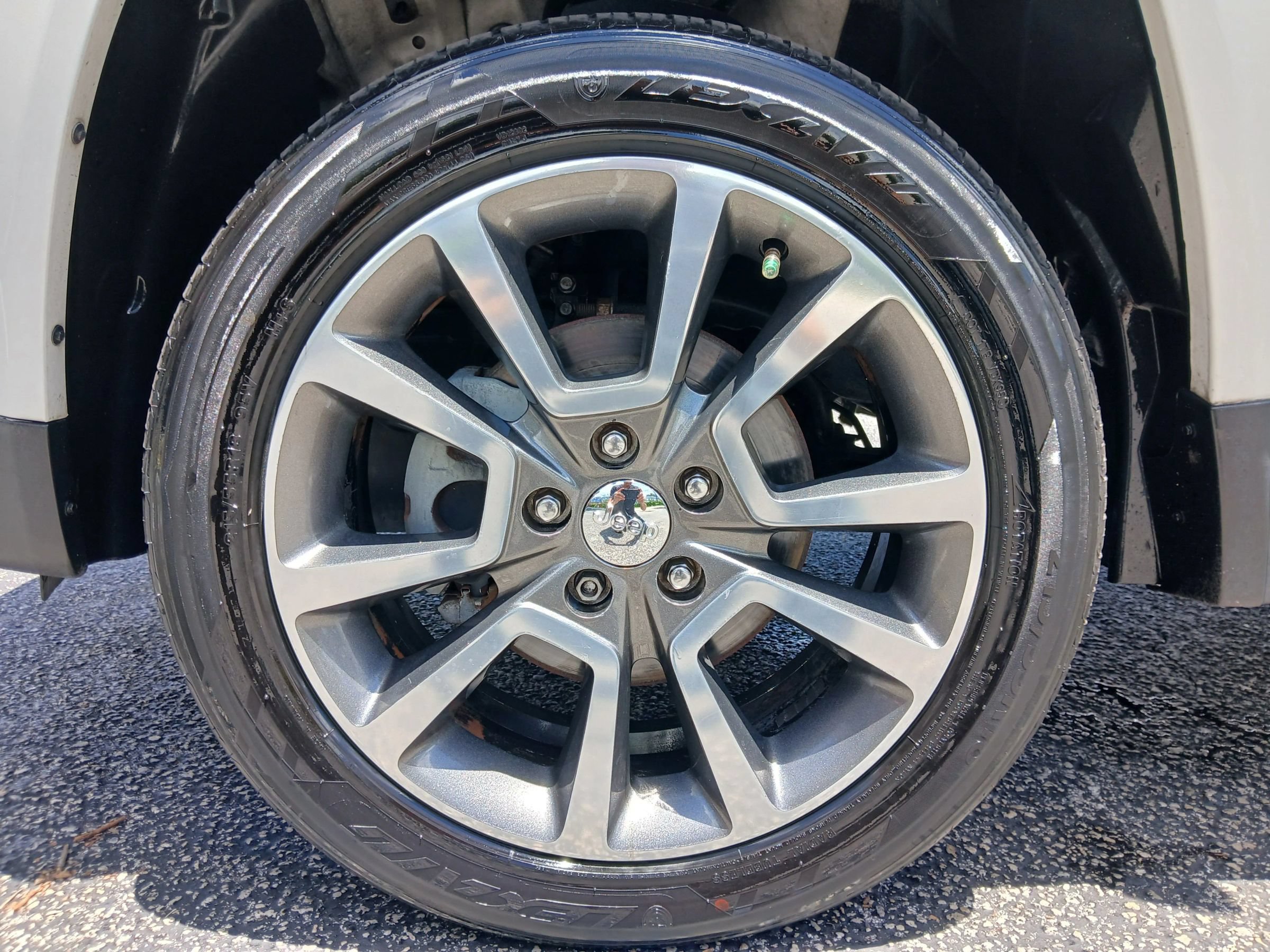 Used 2015 Jeep Compass Limited FWD image 33