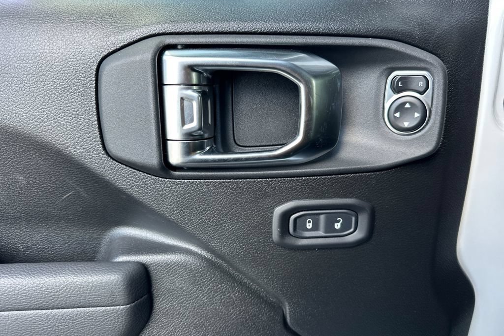New 2026 Jeep Gladiator Sport AWD/4WD image 11