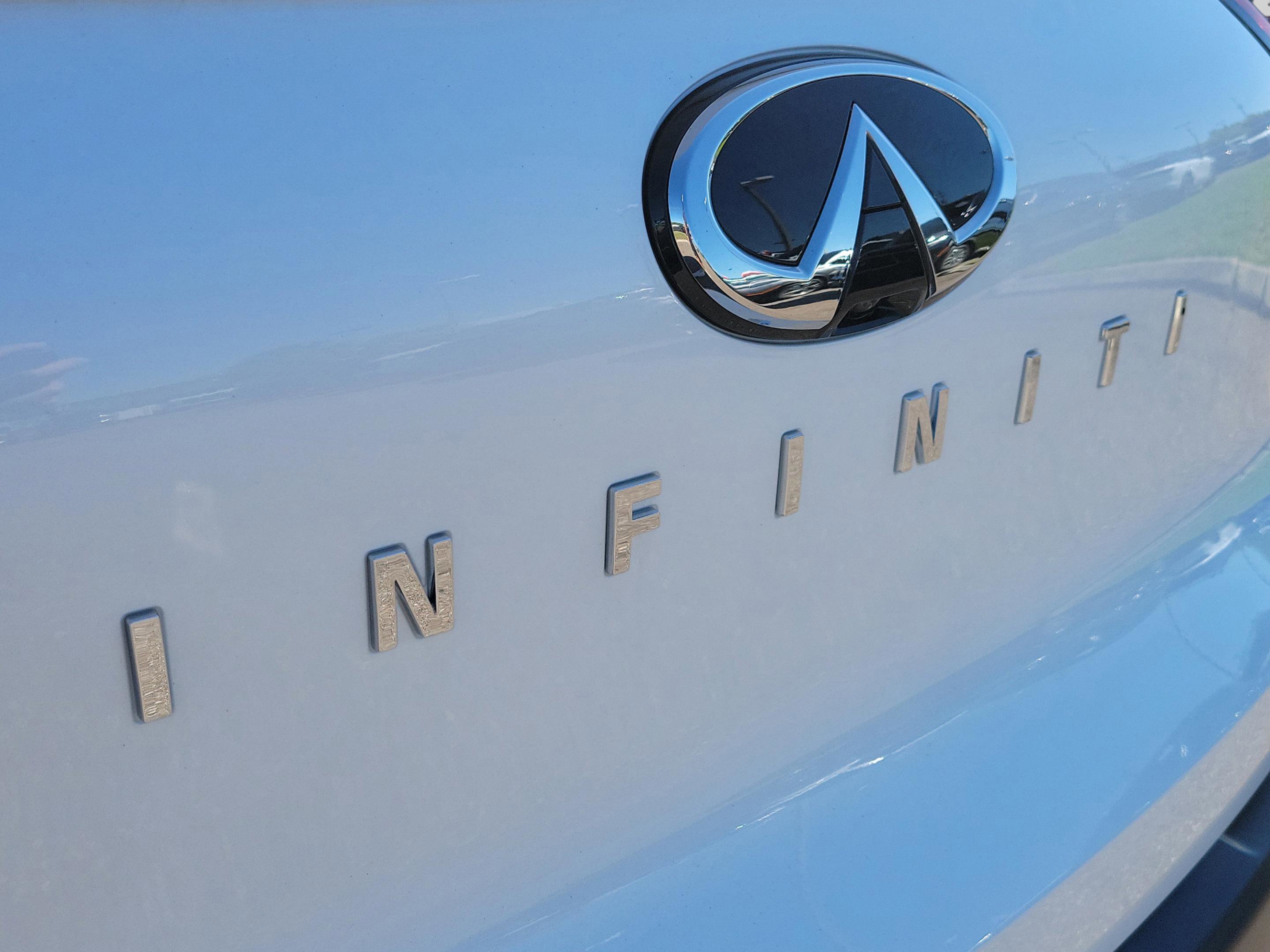 Certified 2025 INFINITI QX55 Essential image 7