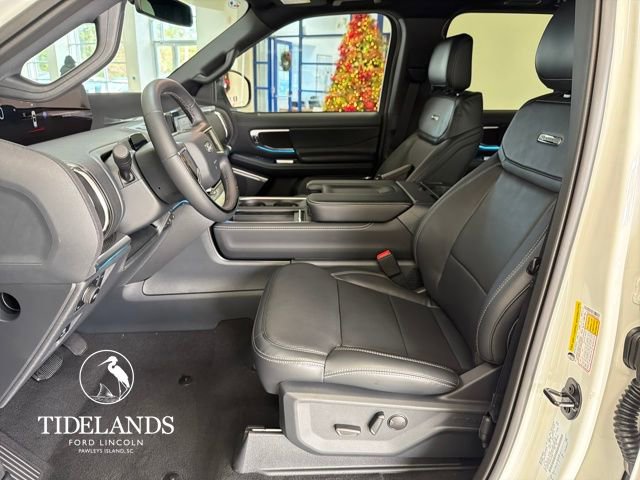 New 2025 Ford Expedition Platinum w/ Stealth Appearance Package image 11
