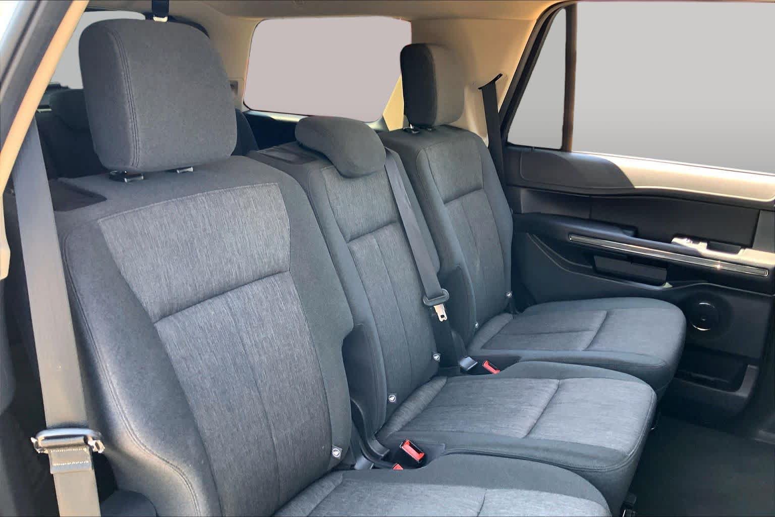 Used 2024 Ford Expedition XLT AWD/4WD image 19