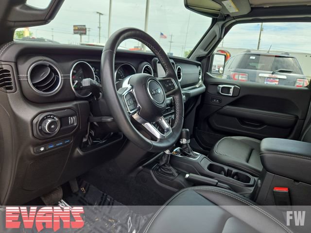 Used 2023 Jeep Wrangler Unlimited Sahara w/ Cold Weather Group AWD/4WD image 22