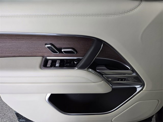 New 2026 Land Rover Range Rover SE image 20