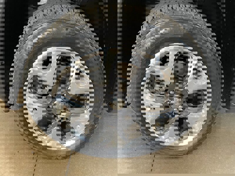 Used 2018 Jeep Compass Limited w/ Navigation Group image 24