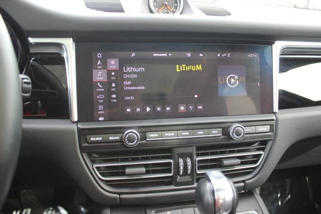 Used 2020 Porsche Macan AWD/4WD image 4