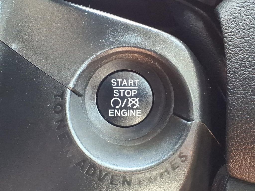 Used 2018 Jeep Renegade Trailhawk w/ Cold Weather Group II AWD/4WD image 28