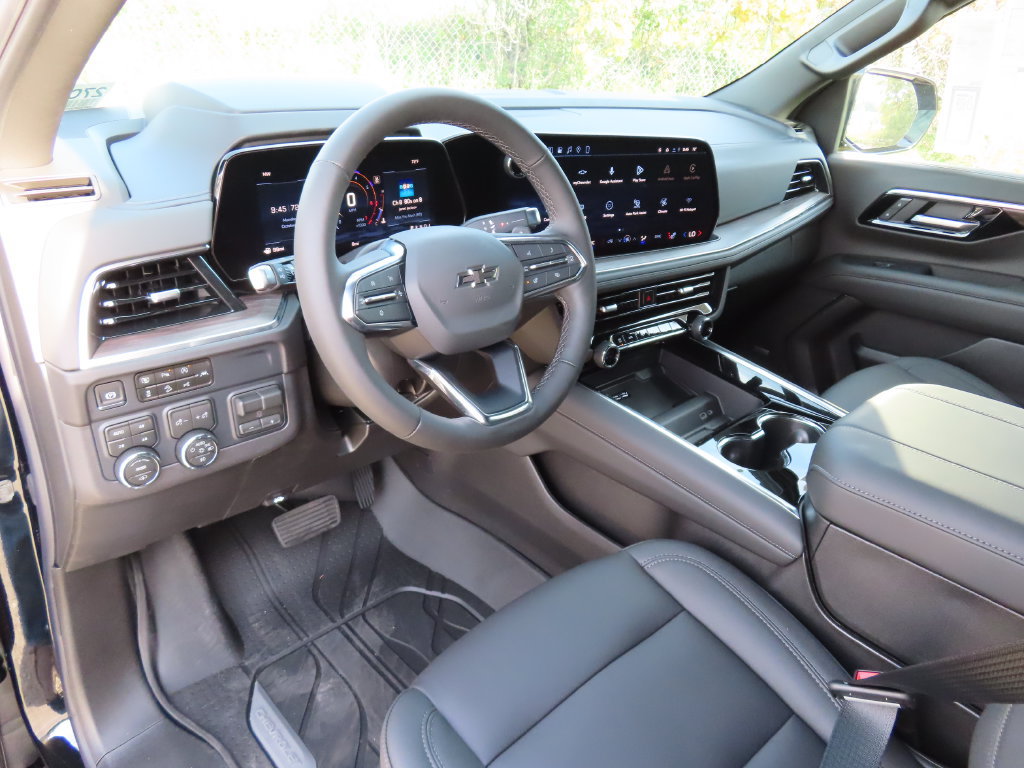 New 2027 Chevrolet Suburban Z71 w/ Z71 Off-Road Package AWD/4WD image 22