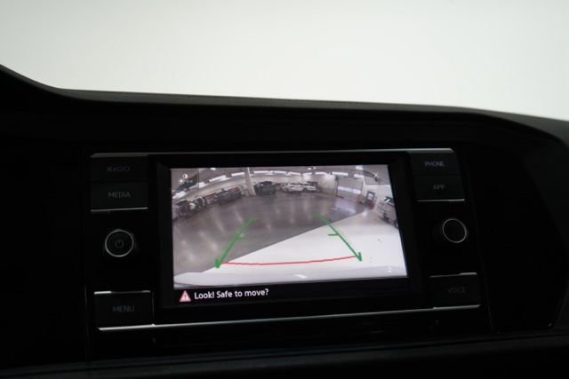 Used 2024 Volkswagen Jetta SE image 27