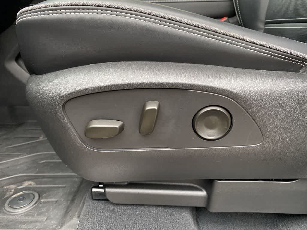 Used 2026 GMC Sierra EV Denali AWD/4WD image 14