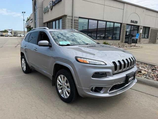 Used 2016 Jeep Cherokee Overland AWD/4WD image 1