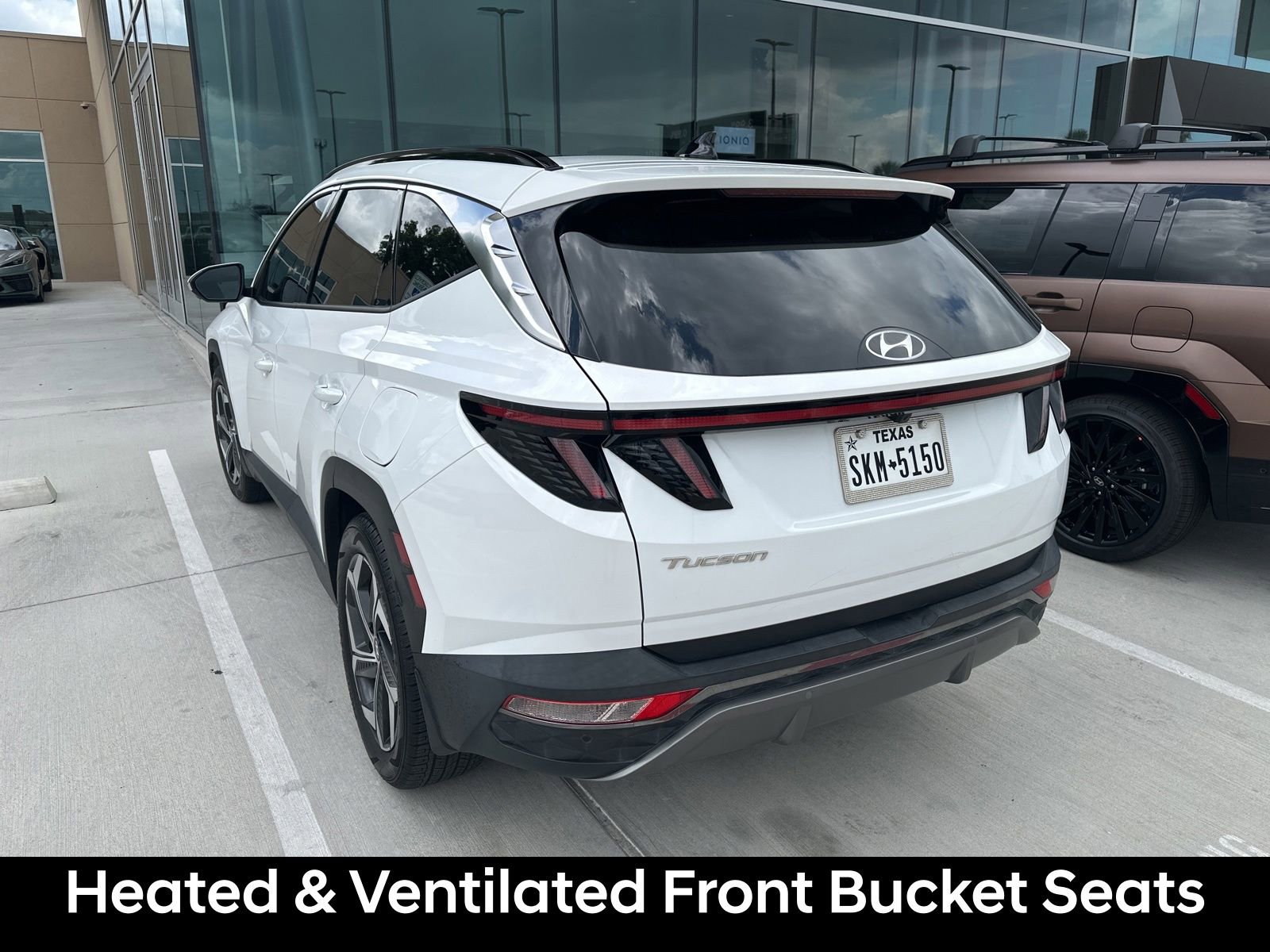 Used 2023 Hyundai Tucson Limited FWD image 11