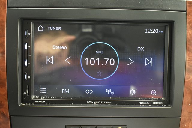 Used 2007 Chevrolet Suburban LT image 19