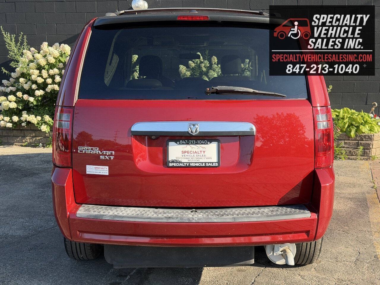 Used 2008 Dodge Grand Caravan SXT FWD image 11