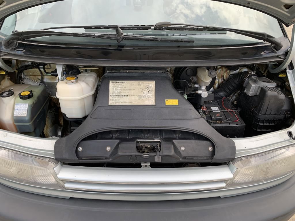 Used 1992 Toyota Previa Deluxe RWD image 17