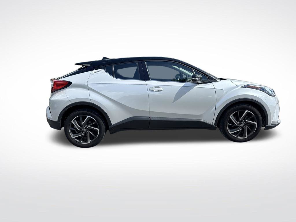 Used 2022 Toyota C-HR Limited FWD image 4