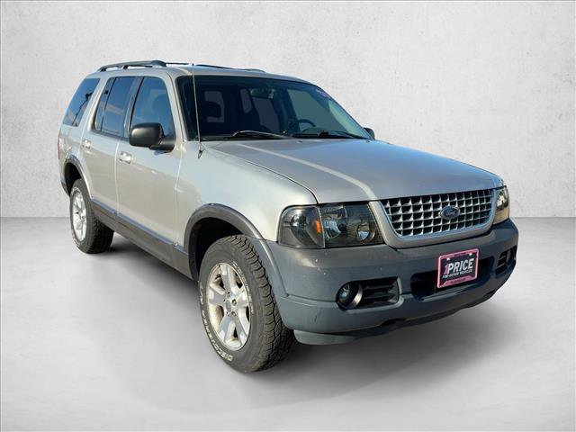 Used 2003 Ford Explorer XLT image 3