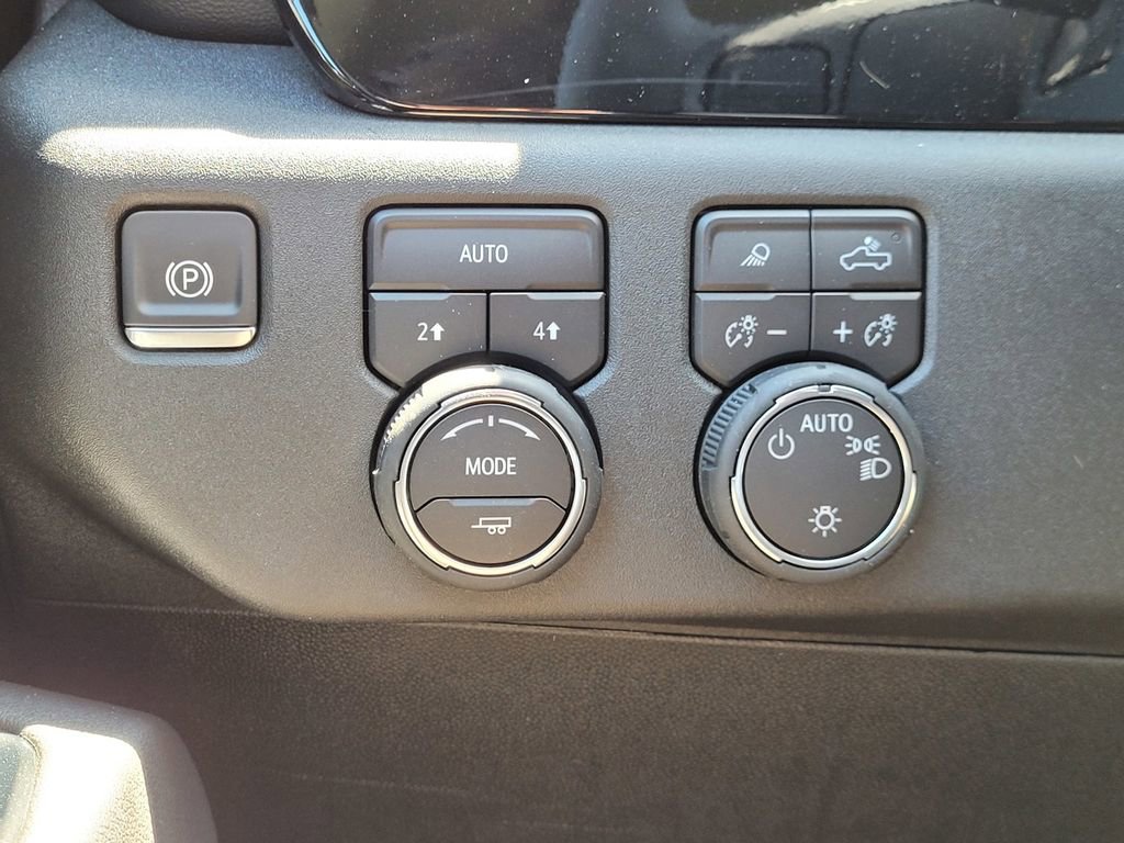 New 2025 Chevrolet Silverado 1500 LT w/ Safety Package image 13