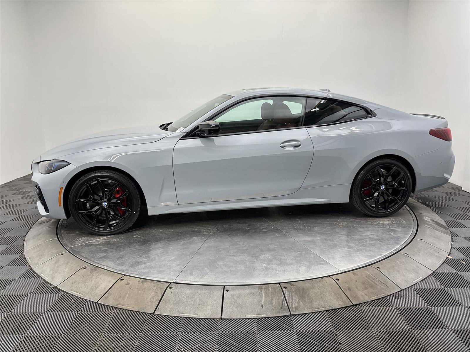 New 2026 BMW 440i xDrive Coupe w/ Parking Assistance Package AWD/4WD image 16