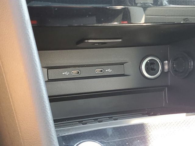 New 2026 Volkswagen Taos SEL AWD/4WD image 30