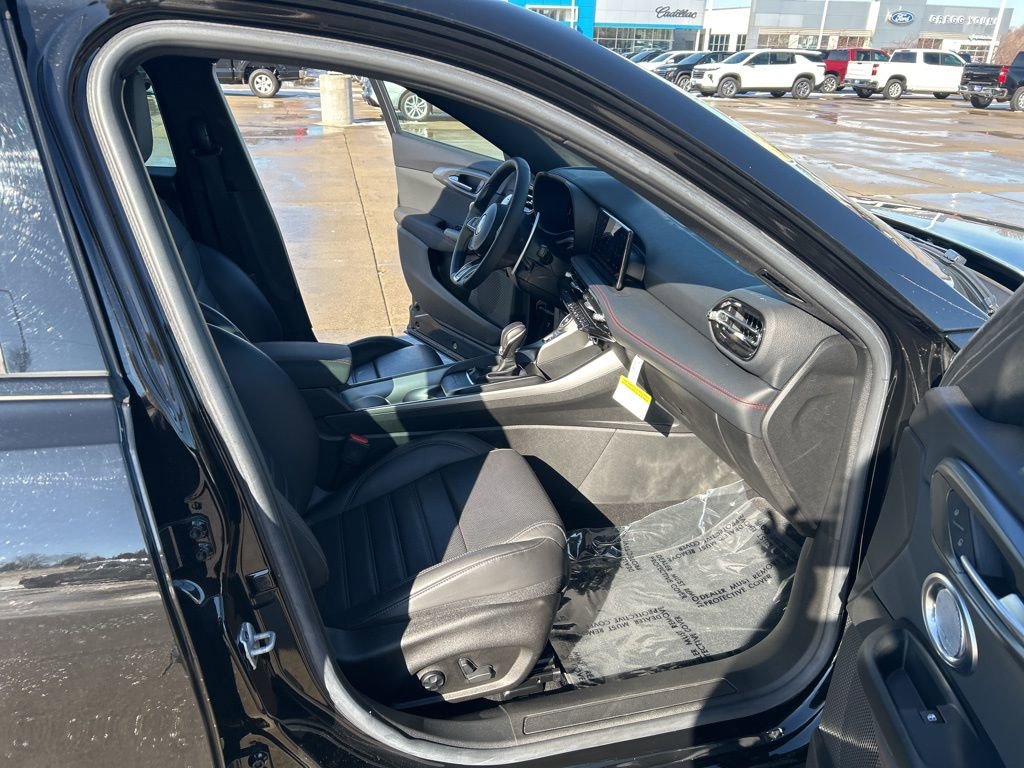 Used 2024 Dodge Hornet R/T Plus w/ R/T Blacktop Package image 28