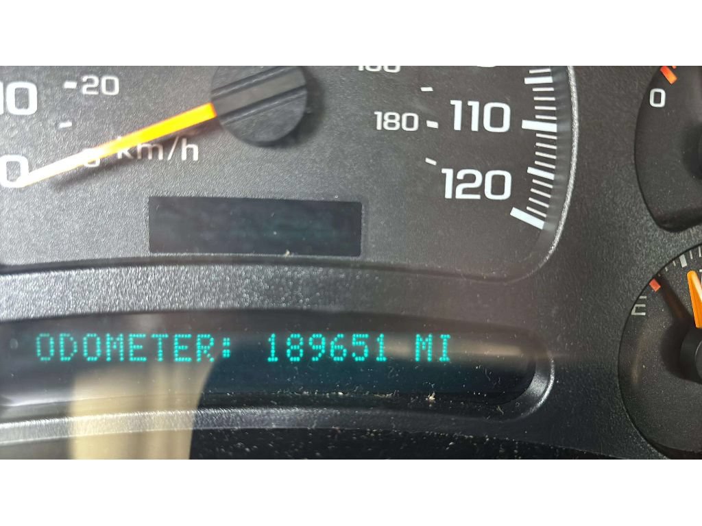 Used 2005 Chevrolet Silverado 2500 LS w/ Heavy-Duty Power Package AWD/4WD image 16