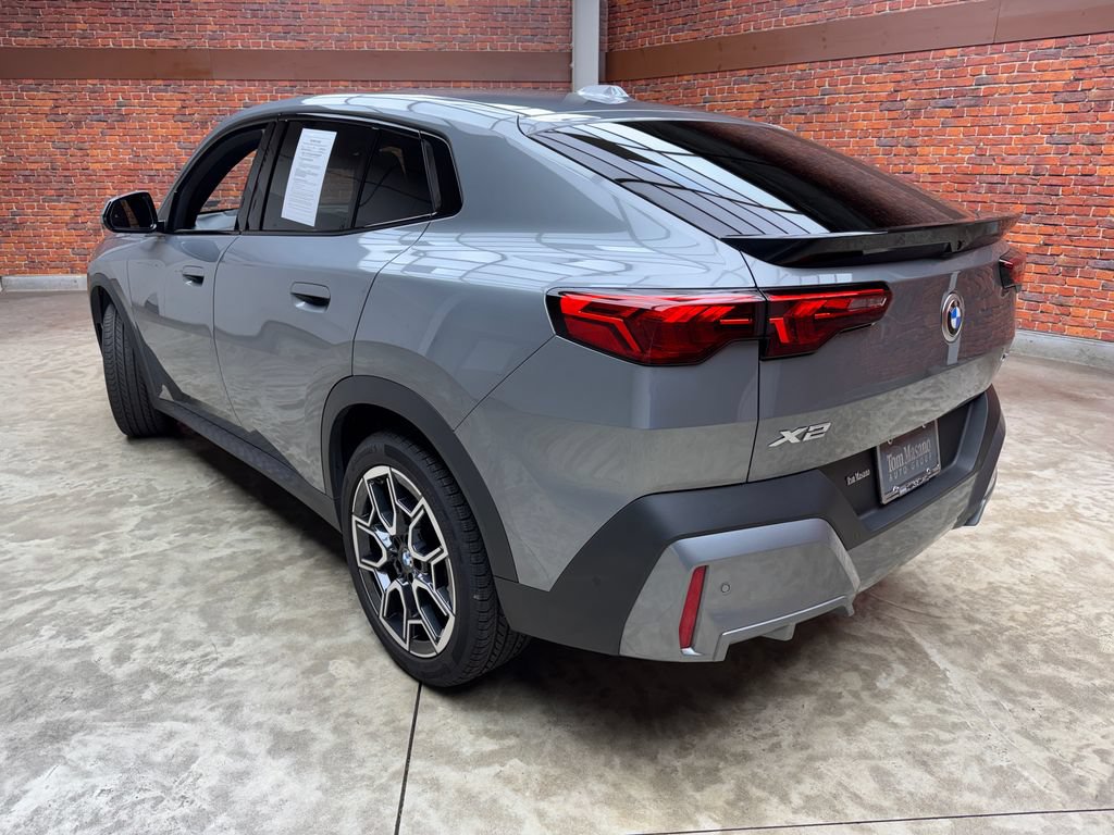 Certified 2024 BMW X2 xDrive28i AWD/4WD image 2
