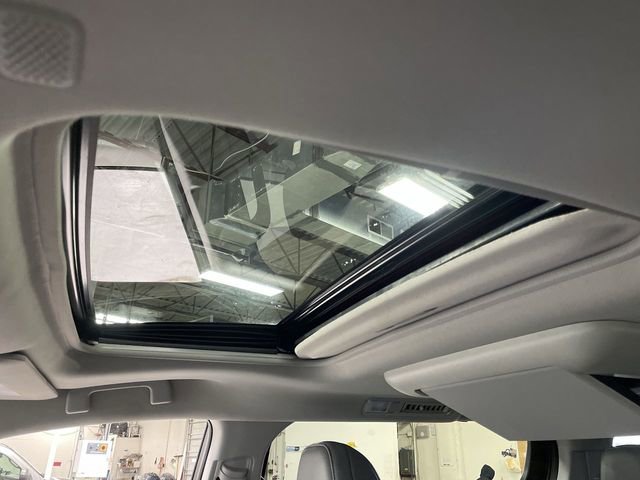 Used 2021 Toyota Sienna XLE image 22