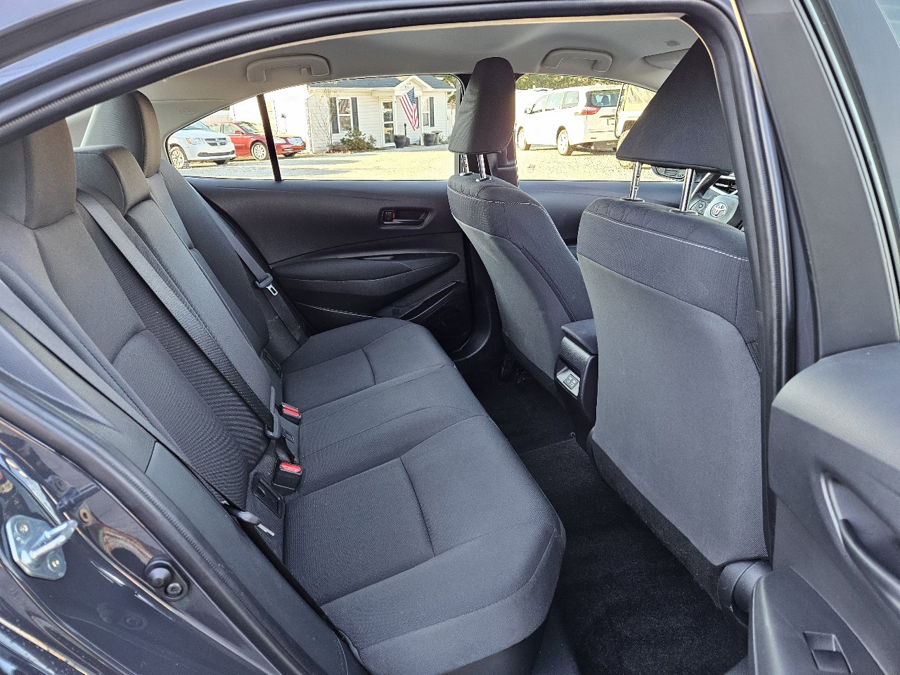 Used 2024 Toyota Corolla LE w/ LE Convenience Package image 24