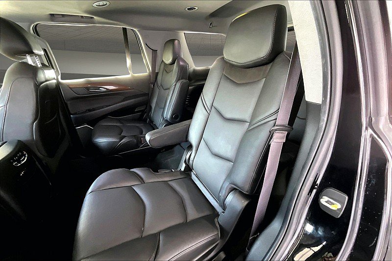 Used 2016 Cadillac Escalade Premium RWD image 22