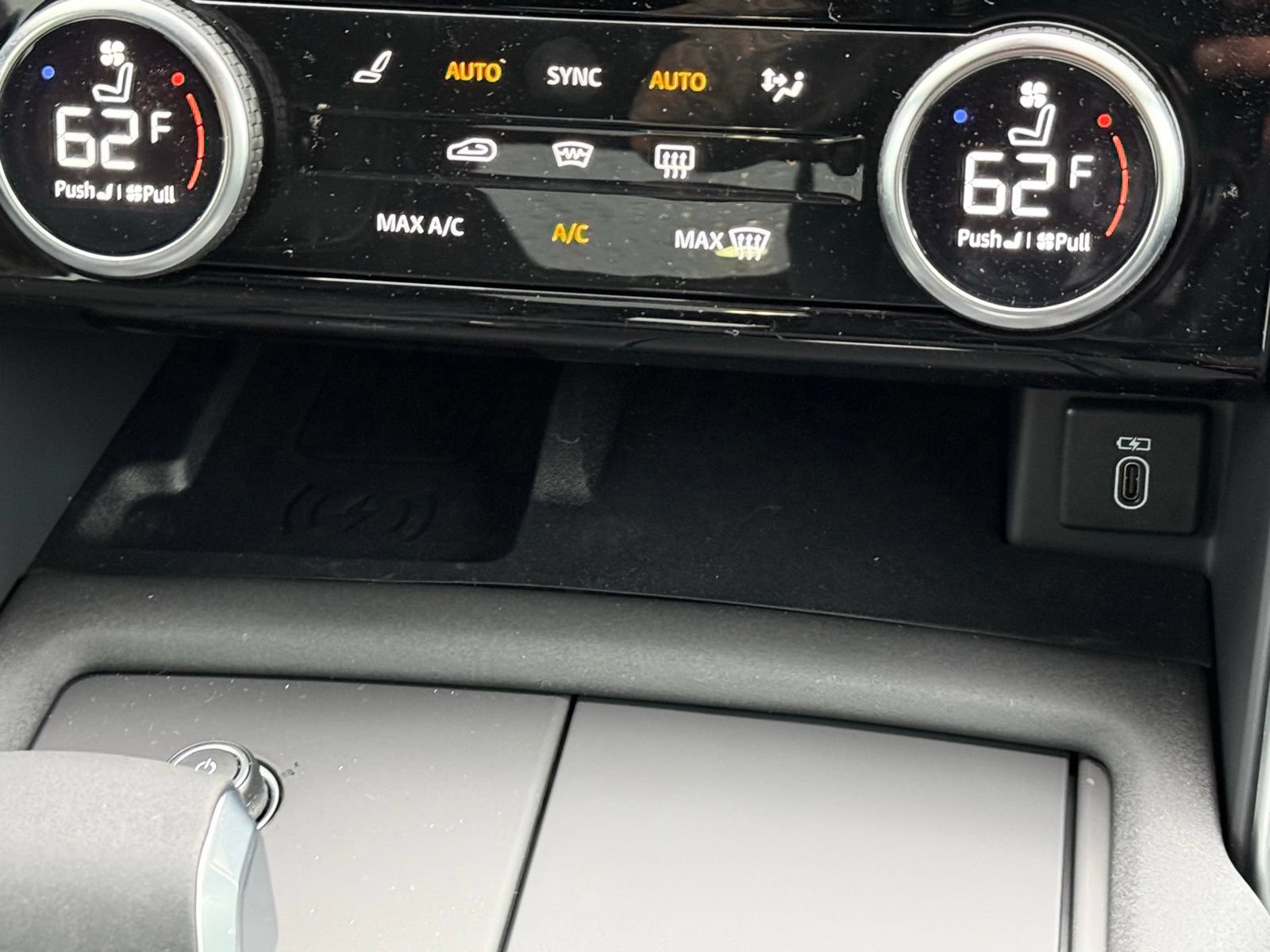 New 2026 Land Rover Discovery S AWD/4WD image 31