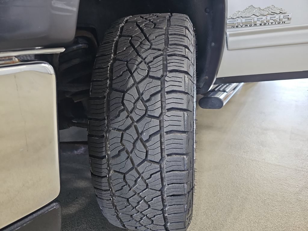 Used 2013 GMC Sierra 1500 SL AWD/4WD image 36