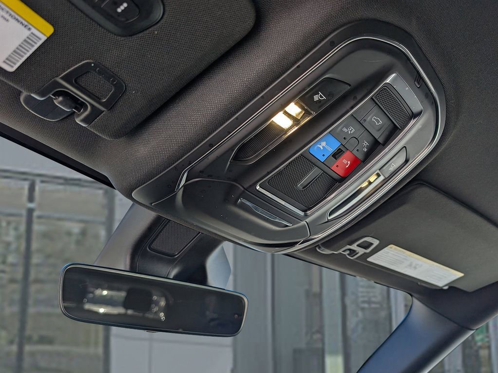 Used 2025 Jeep Grand Cherokee L Limited image 34