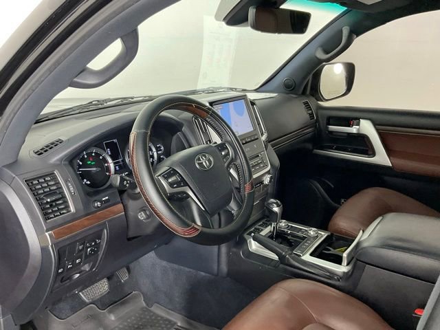 Used 2016 Toyota Land Cruiser w/ Preferred Accessory Package AWD/4WD image 15