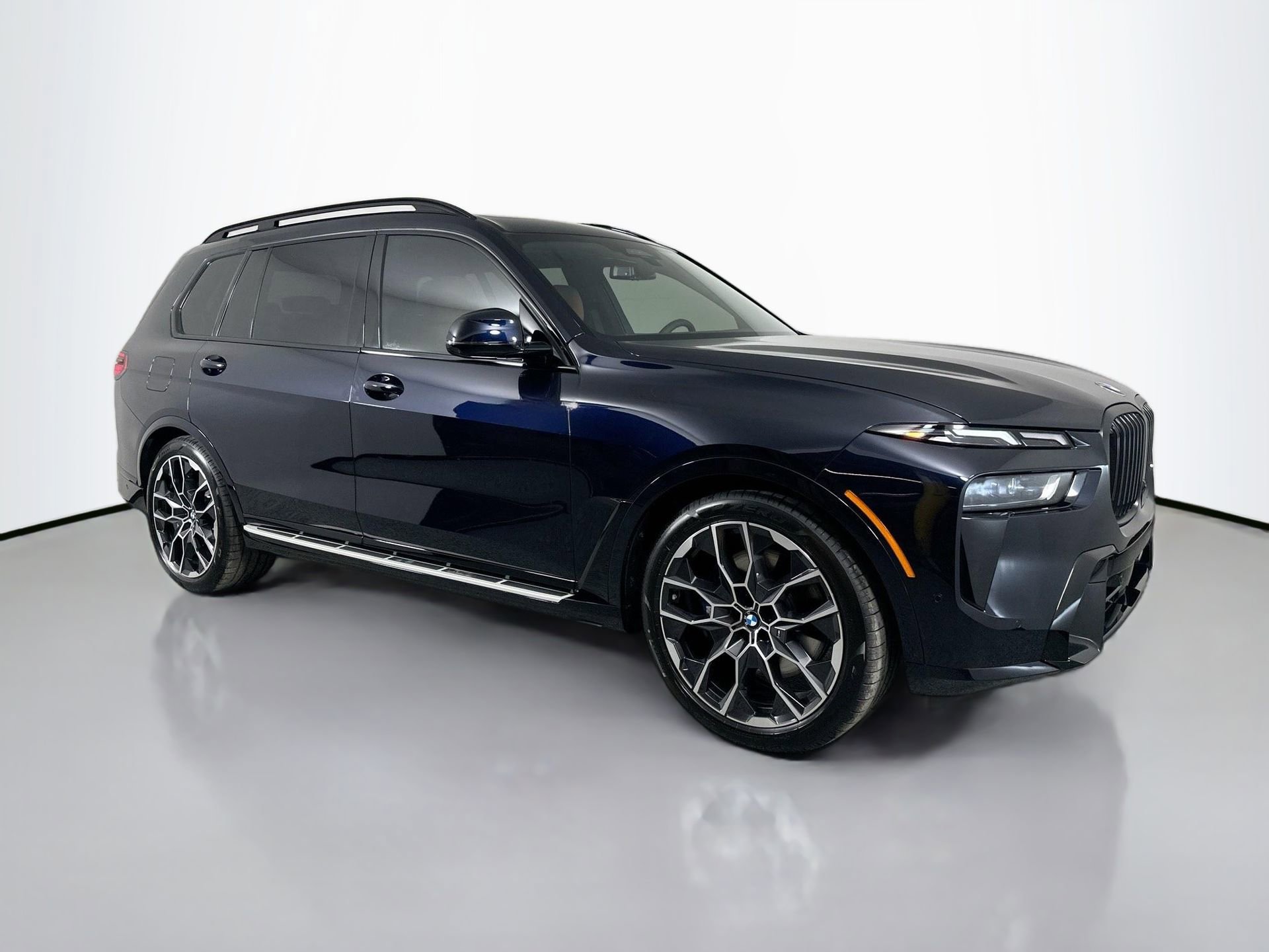 New 2026 BMW X7 xDrive40i w/ M Sport Package image 3