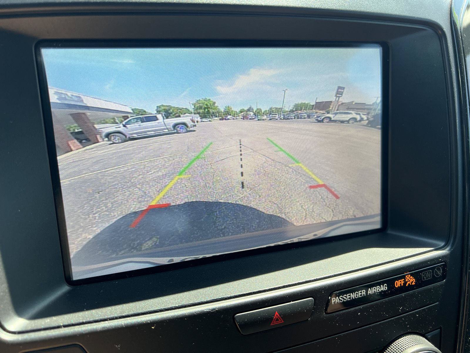 Used 2019 Ford Explorer XLT w/ Equipment Group 202A AWD/4WD image 30