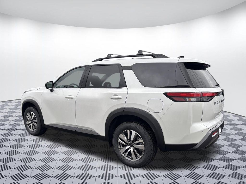 New 2026 Nissan Pathfinder SL image 5