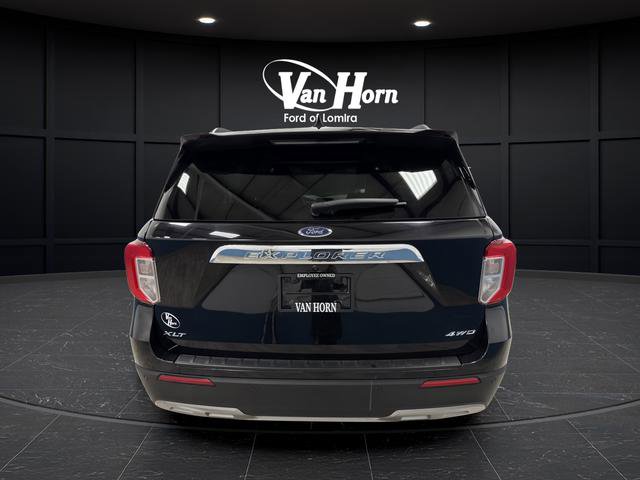 Used 2023 Ford Explorer XLT AWD/4WD image 14