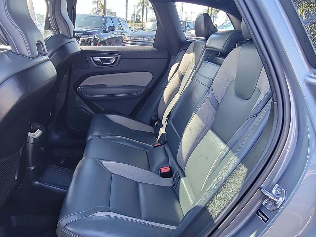 Used 2021 Volvo XC60 T8 R-Design w/ Advanced Package image 25