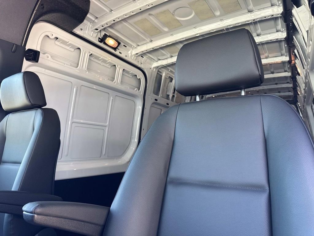 New 2025 Mercedes-Benz Sprinter 3500 image 38
