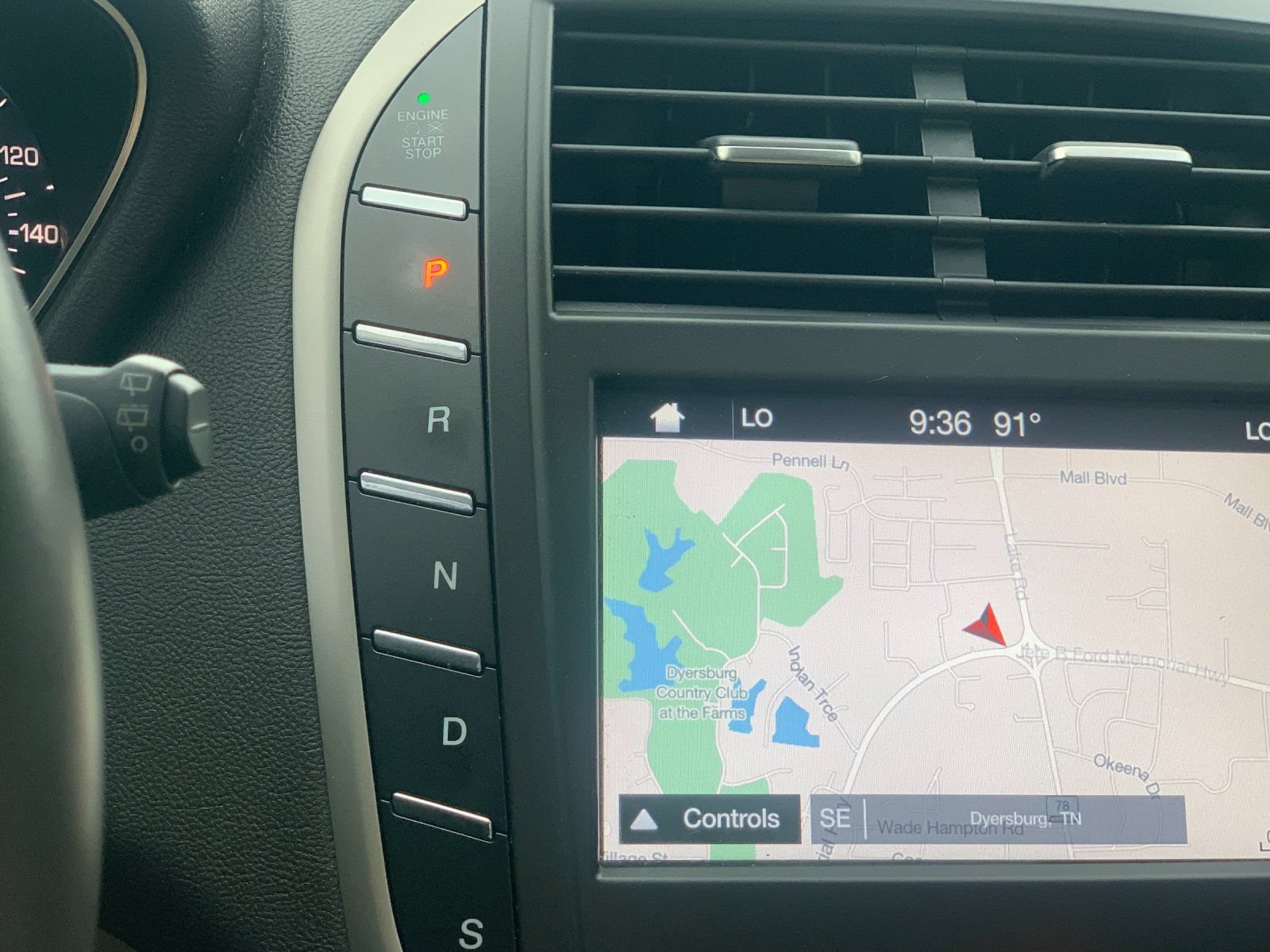 Used 2018 Lincoln MKC Reserve w/ Lincoln MKC Climate Package FWD image 26