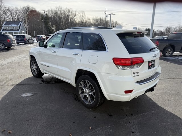 Used 2020 Jeep Grand Cherokee Overland image 11