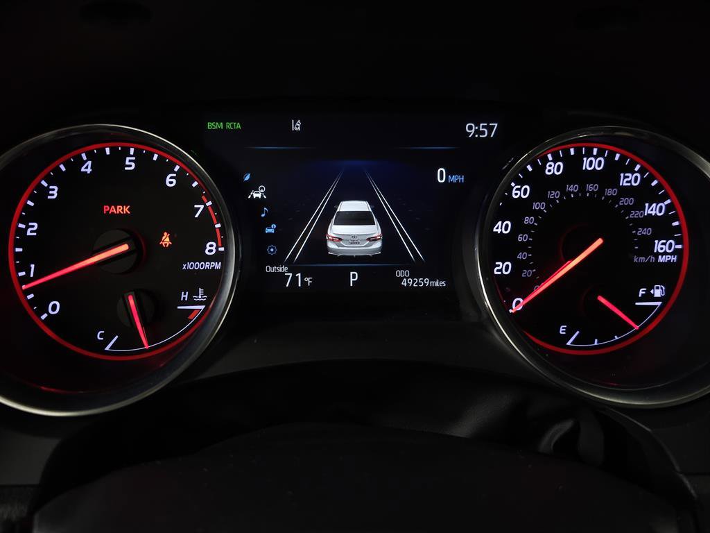 Used 2019 Toyota Camry XSE image 18