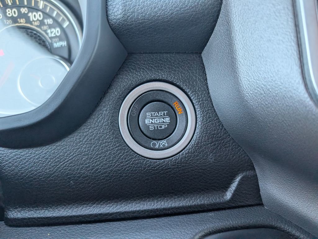 Used 2024 RAM 2500 Big Horn w/ Bed Utility Group image 18