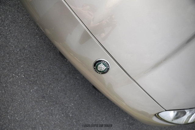 Used 1999 Jaguar XK8 Convertible image 39