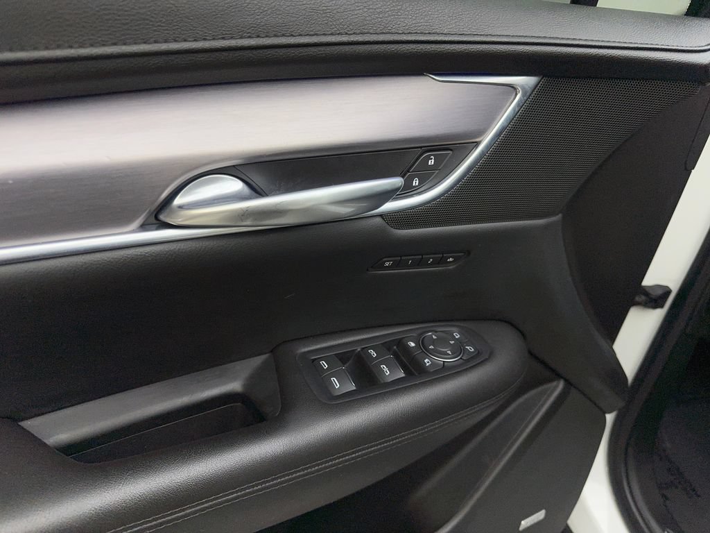Used 2019 Cadillac XT5 Premium Luxury FWD image 33