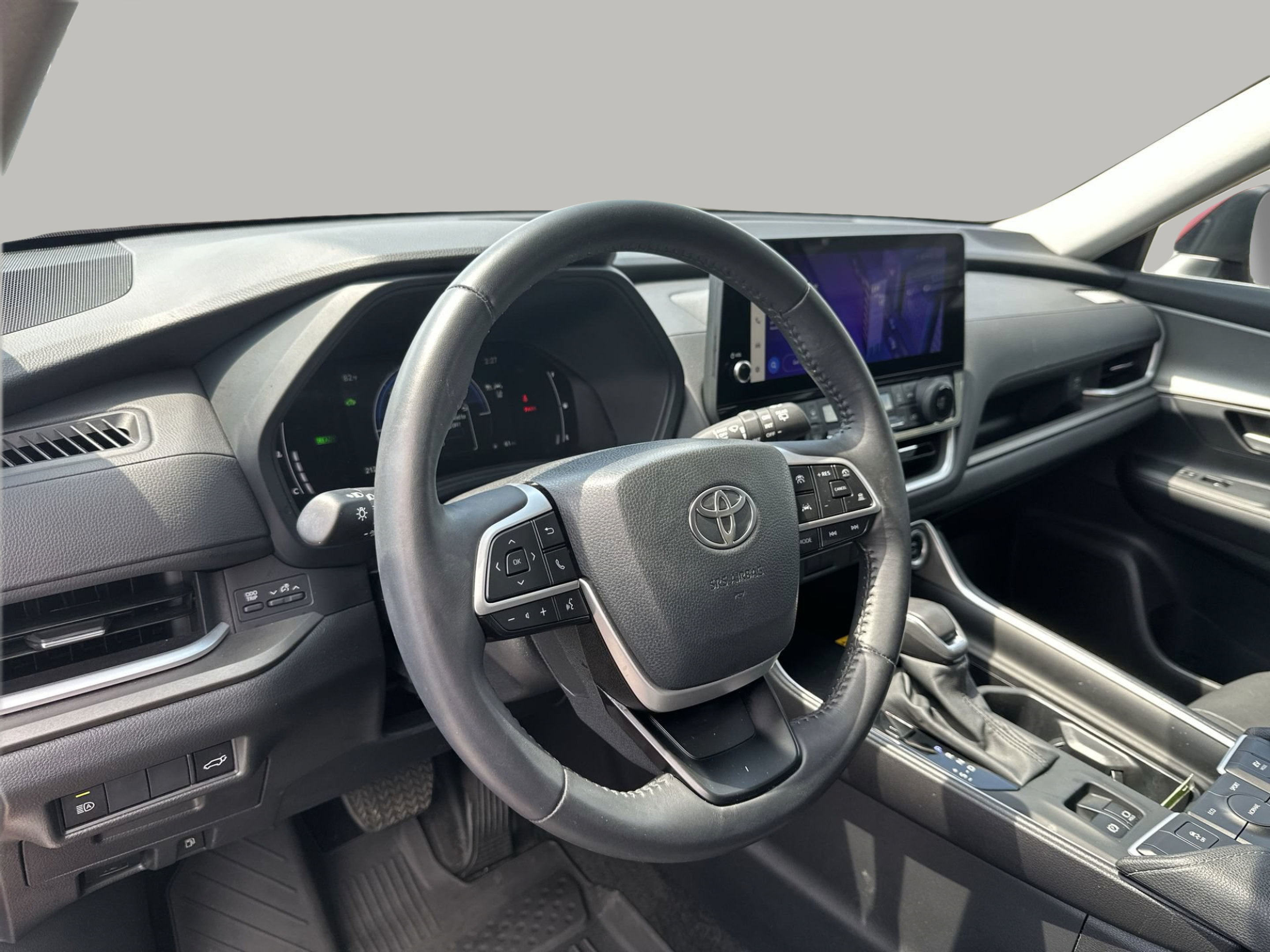 Used 2024 Toyota Grand Highlander XLE FWD image 25