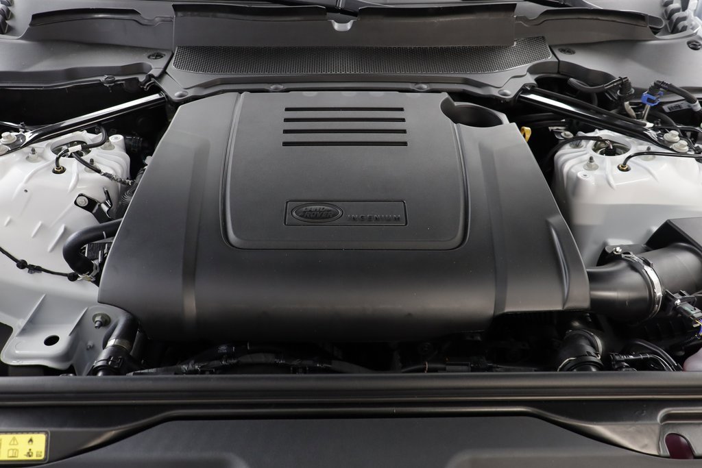 New 2025 Land Rover Discovery S image 23